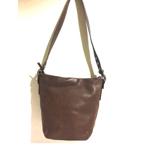 Coach vintage brown distressed leather crossbody handbag - Picture 1 of 9